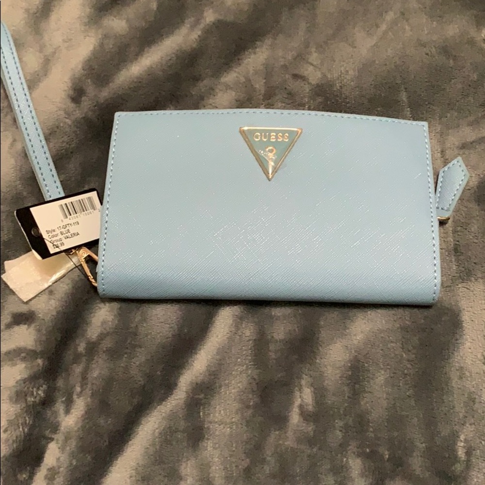 Guess wristlet